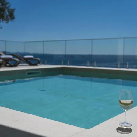 House Seaview Toma Dingac Holiday home